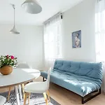 Apartman Bright & Cozy In Old Town