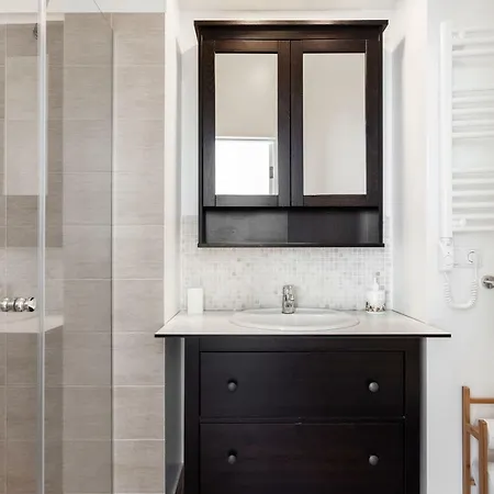 Bright & Cozy In Old Town *