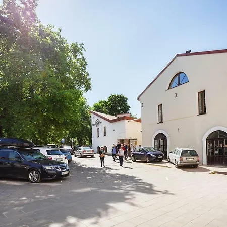 Bright & Cozy In Old Town דירה