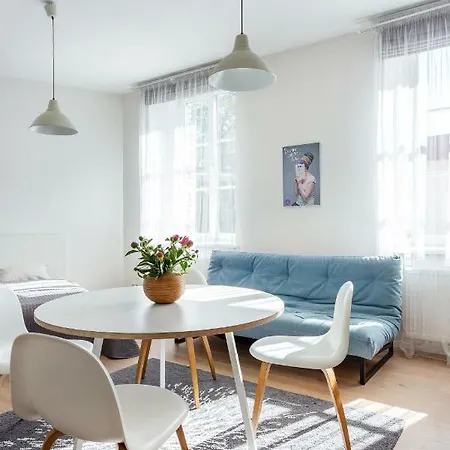 Bright & Cozy In Old Town Lägenhet