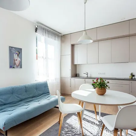 Apartment Bright & Cozy In Old Town Wilna