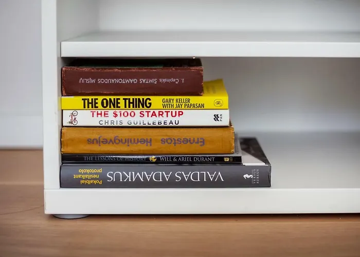 Bright & Cozy In Old Town *